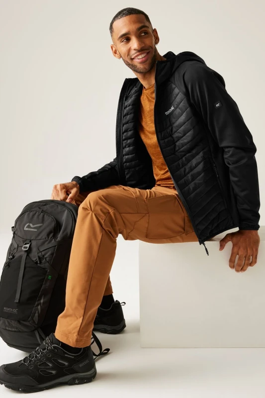 Image of Regatta Regatta Men Andreson Hybrid Insulated Baffled Jacket in Jet Black Size: Small Jet Black S Male 5063516134220
