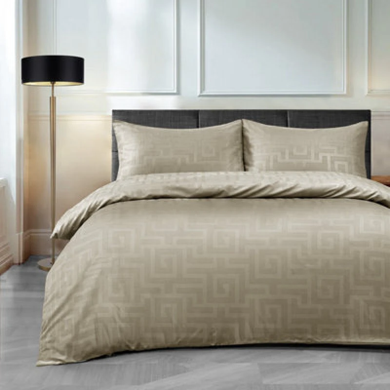 Image of Velosso Elegant Embossed Pattern Duvet Cover & Pillowcase Set in Beige Size: Super King Beige Unisex Super King