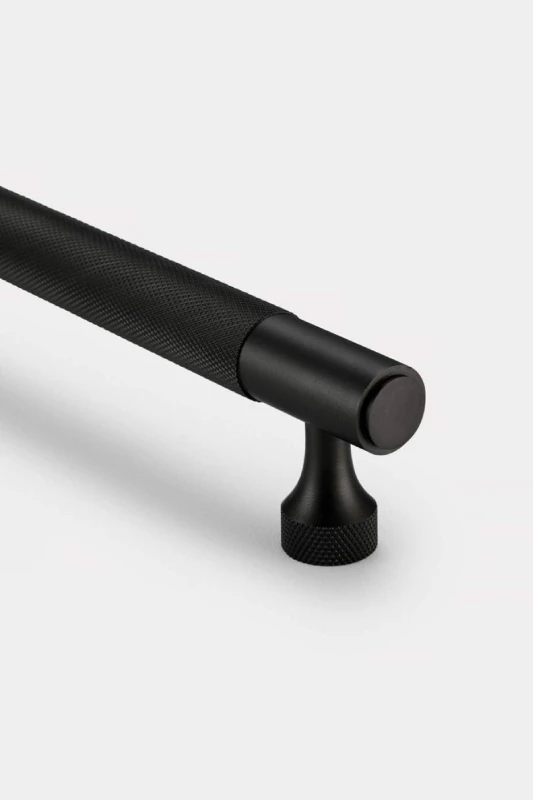 Image of PUSHKA HOME Solid Brass Knurled Bar Handle with Hole Centre 224mm - Black Unisex