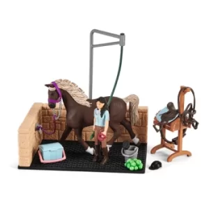 Image of SCHLEICH Horse Club Washing Area with Horse Club Emily & Luna Toy Playset, Unisex, 5 to 12 Years, Multi-colour (42438)