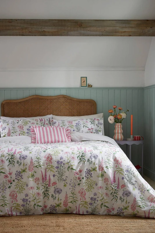 Image of Helena Springfield 'Meadow Flower' Cotton Duvet Cover Set Size: King Multicolor Unisex King