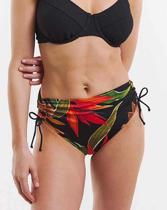 Image of Fantasie Fantasie Pichola Hi Waist Bikini Brief Black - Fantasie - Size: M Black Female M HQ81002