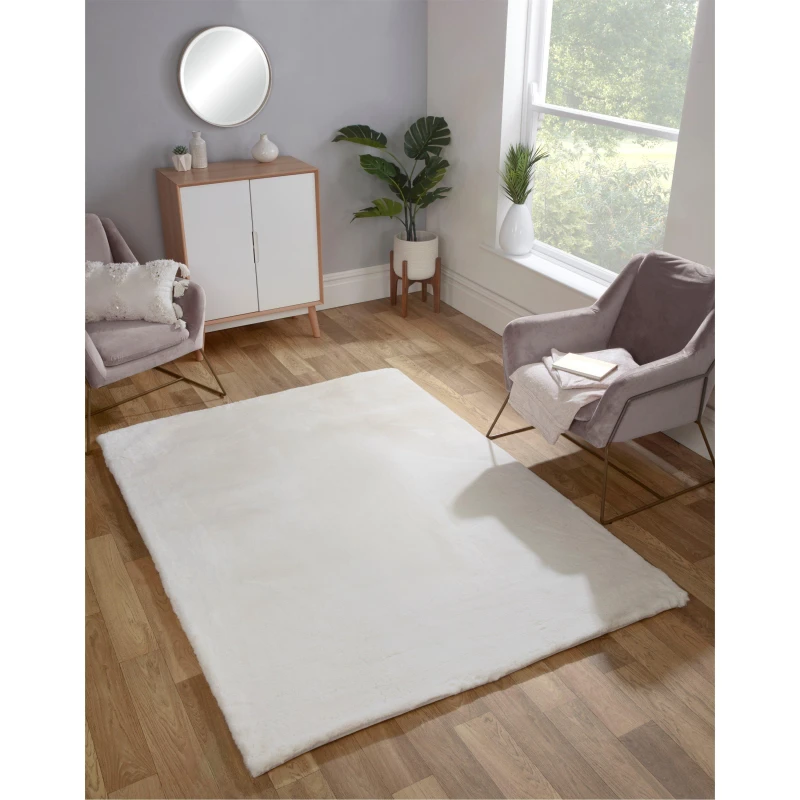 Image of The Linen Consultancy The Linen Consultancy TLC 5 Star Hotel Concept Luxury Faux Fur Ivory Rug Size: 60cm x 100cm Ivory 60cm x 100cm Unisex 50555978