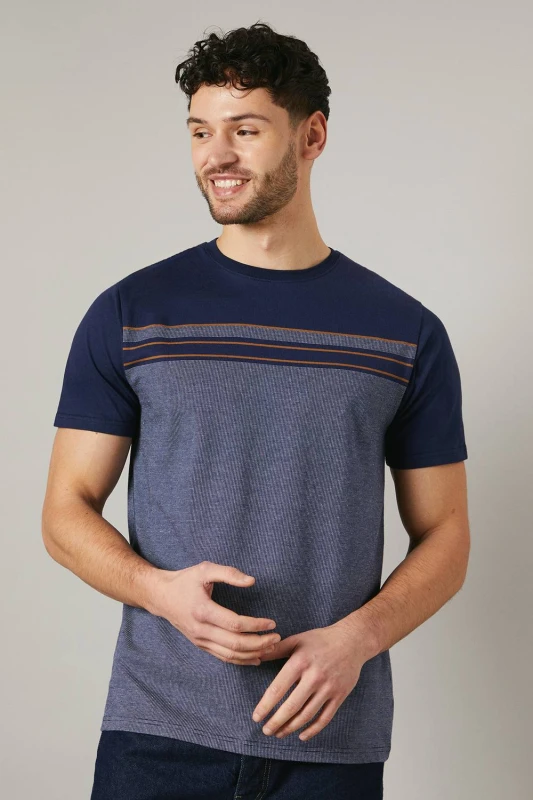 Image of Debenhams Debenhams Men Navy Chicago Stripe T-Shirt Size: 3X-Large Navy 3X-Large Male 5045749706016
