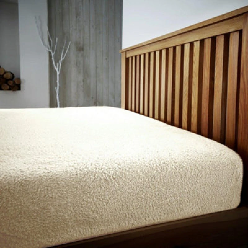 Image of Smart Living Smart Living Luxury Quality Fitted Teddy Bear Fleece Flannel Fitted Sheet in Cream Size: Single Fitted Cream Single Fitted Unisex 50513