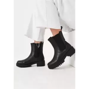 image of Missguided Essential Chelsea Boots - Black