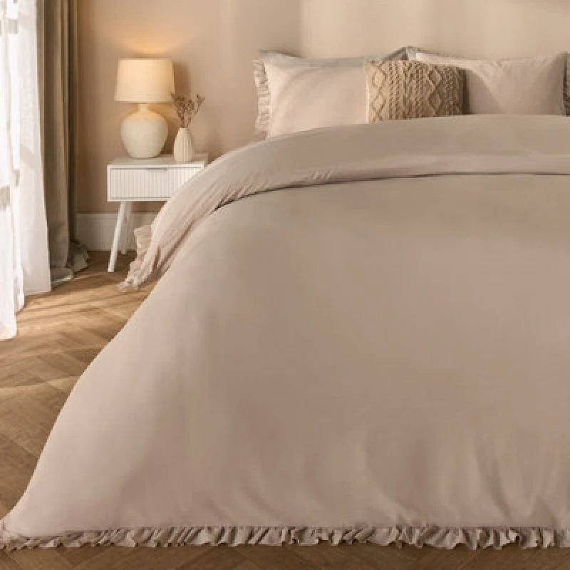 Image of OHS OHS Frill Edge Decor Duvet Cover with Pillowcase Bedding Set in Natural Size: Double Natural Double Unisex 5027434204663