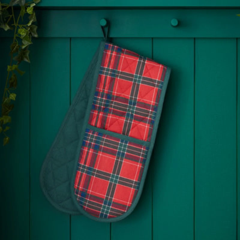 Image of Catherine Lansfield Christmas Tartan Check Cotton Kitchen Double Oven Glove Red / Green