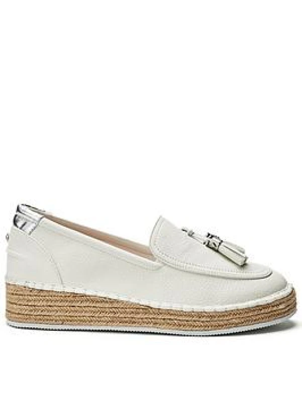 Image of Moda In Pelle Womens 'Elga' Porvair Loafers in White Size: 5 White Female 5