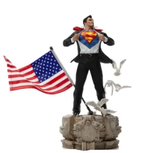 Image of Iron Studios DC Comics Deluxe Art Scale Statue 1/10 Clark Kent 29 cm