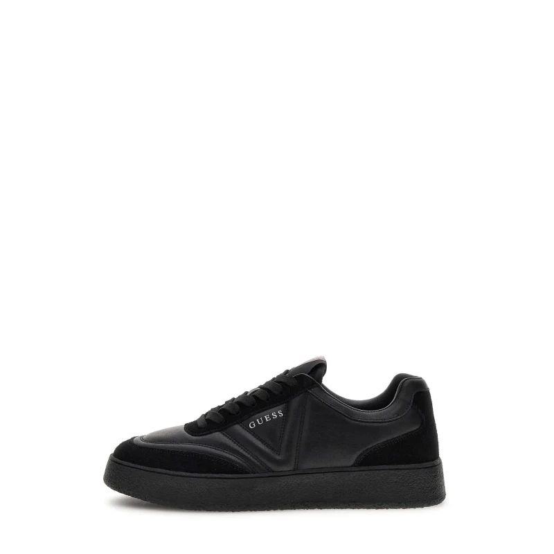Image of Guess Trainers Guess Wimoh Noir Male 40