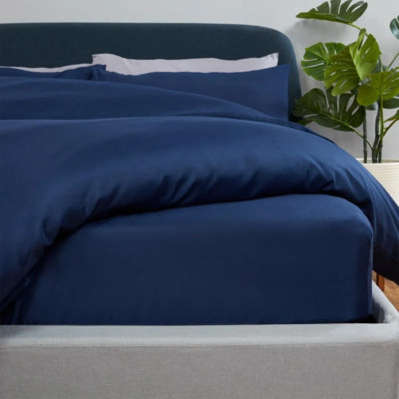 Image of OHS OHS Plain Dyed Non-Iron Fitted Bed Sheet in Navy Size: Double Fitted Navy Double Fitted Unisex 5027434133567
