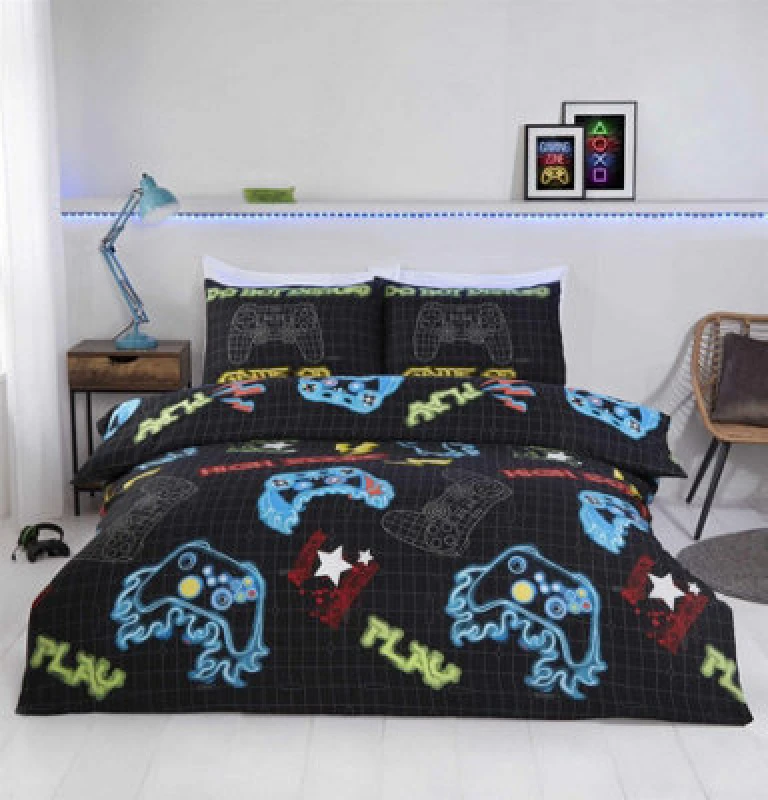 Image of Rapport Home Gamer Microfiber Polyester Duvet Cover Set with Pillowcase in Black Size: Single Black Unisex Single