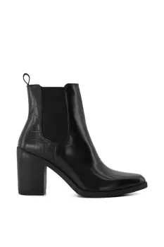 Image of 'Promising' Leather Western Boots