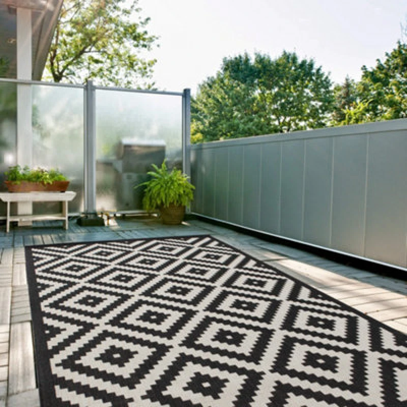 Image of The Rugs Ecology Collection Outdoor Patio Garden Rug Black Diamond Design Weatherproof Jet Washable 100Bl