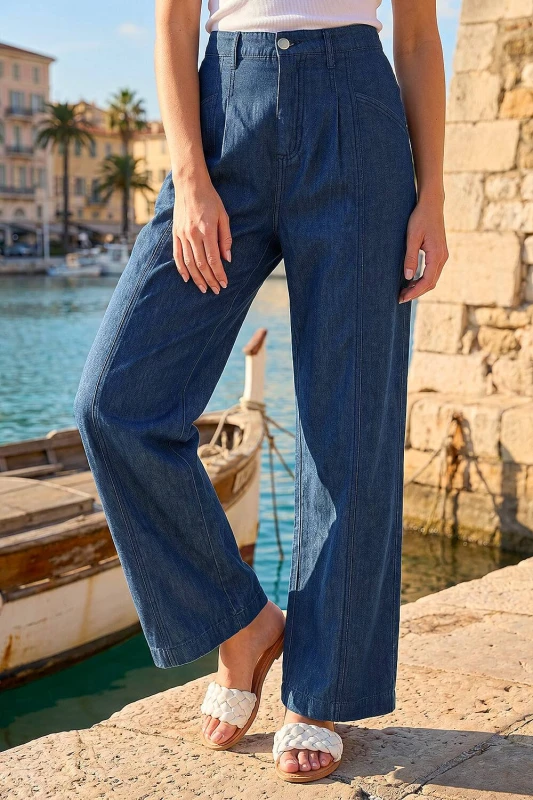 Image of Roman Womens Petite Stitch Pocket Wide Leg Jeans in Indigo Size: 8 Indigo Female 8