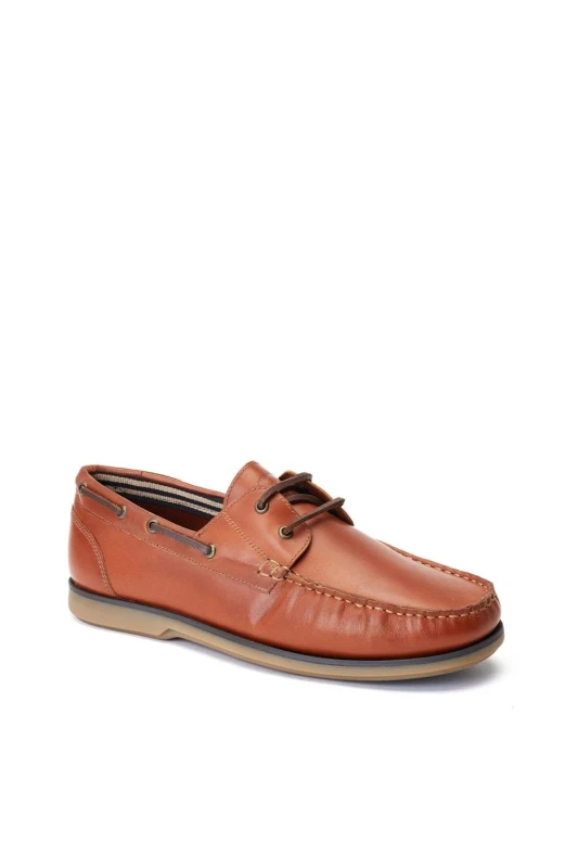 Image of Base London Base London Men Stern Boat Shoe in Tan Size: 7 Tan 7 Male 5038538367093
