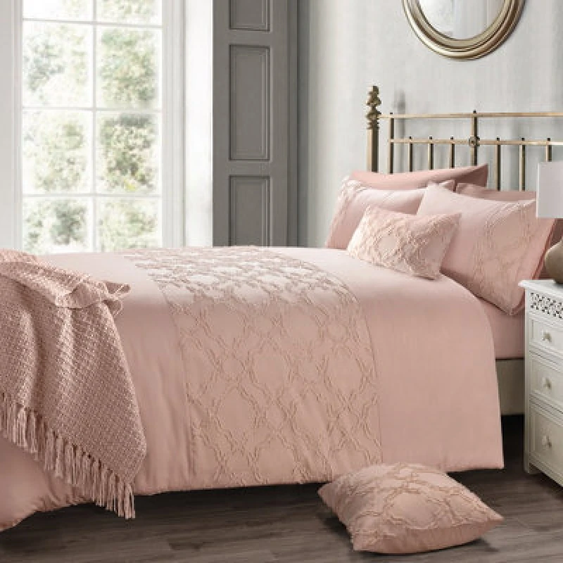 Image of Intimates Tufted Design Duvet Cover & Pillowcase Set in Dusty Pink Size: King Dusty Pink Unisex King