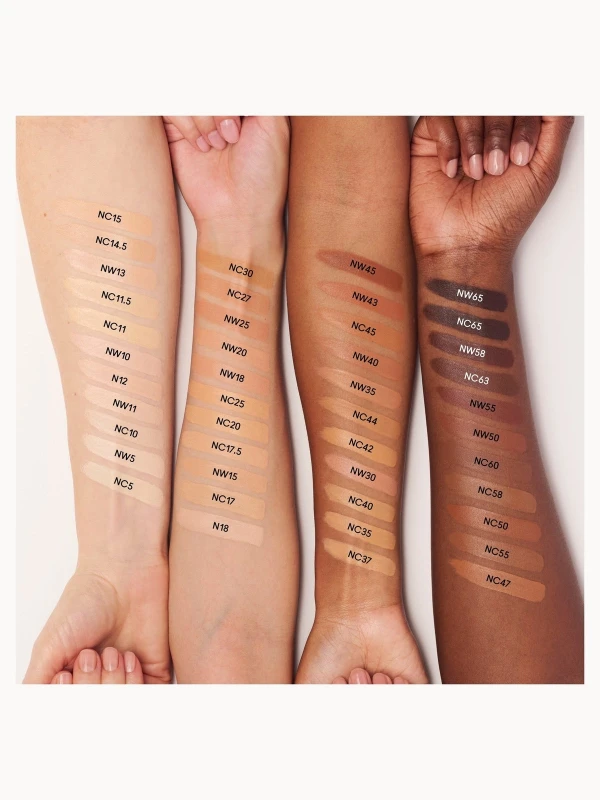 Image of MAC Studio Fix 36HR Smooth Angles Concealer 7ml (Various Shades) - NC11.5