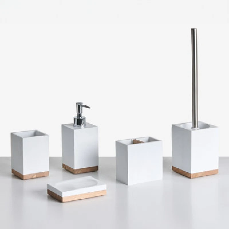 Image of Beliani 5 Piece Bathroom Accessories Set Tapiche White