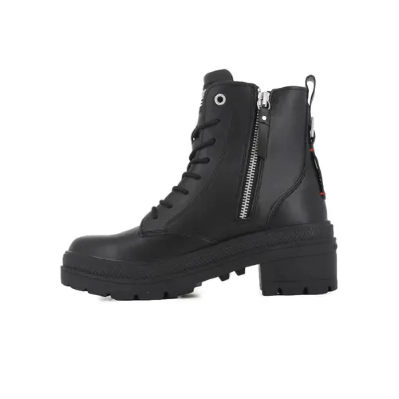 Image of Palladium Pallarise Ranger Ankle Boots in Leather Black Women 39 (5.5 to 6);40 (6.5)