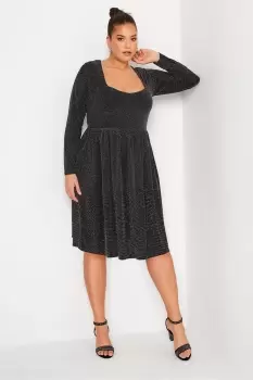 Image of Sweetheart Neck Midi Dress