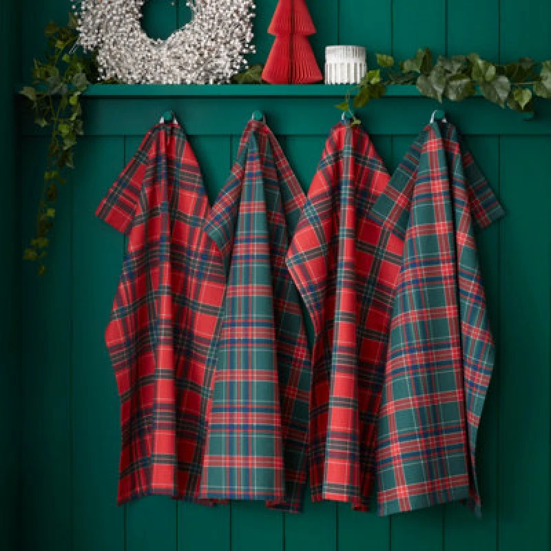 Image of Catherine Lansfield Christmas Tartan Check 50X70Cm Kitchen Tea Towel Pack Of 4 Red / Green