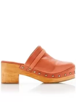 Free People Calabasas Clogs - Tan