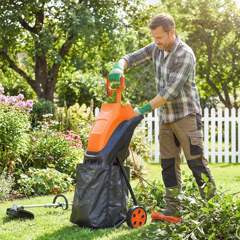 Image of OUTSUNNY 2500W Electric Wood Chipper with 45L Collection Bag in Orange Orange Unisex