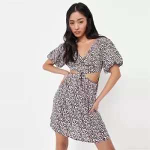 image of Missguided Petite Floral Tea Dress - Black