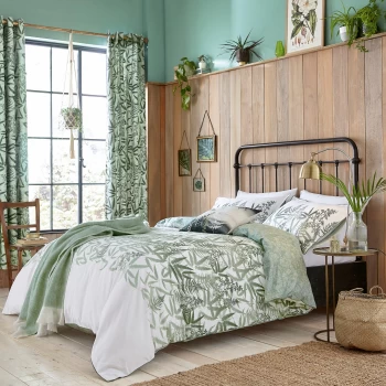 image of Clarissa Hulse Green Cotton 'Costa Rica Fern' Duvet Cover Set - double