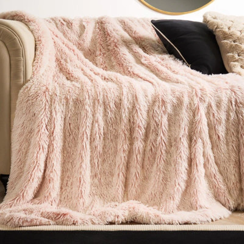 Image of OHS OHS Marl Fluffy Fleece Throw Super Soft Decorative Blanket in Baby Pink Size: 150cm × 200cm Baby Pink 150cm × 200cm Unisex 5027434227945