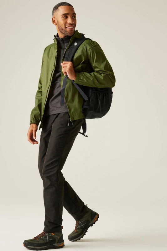 Image of Regatta Regatta Men 'Pack-It III' Waterproof Packaway Jacket in Bottle Green Size: Small Bottle Green S Male 5063019983325