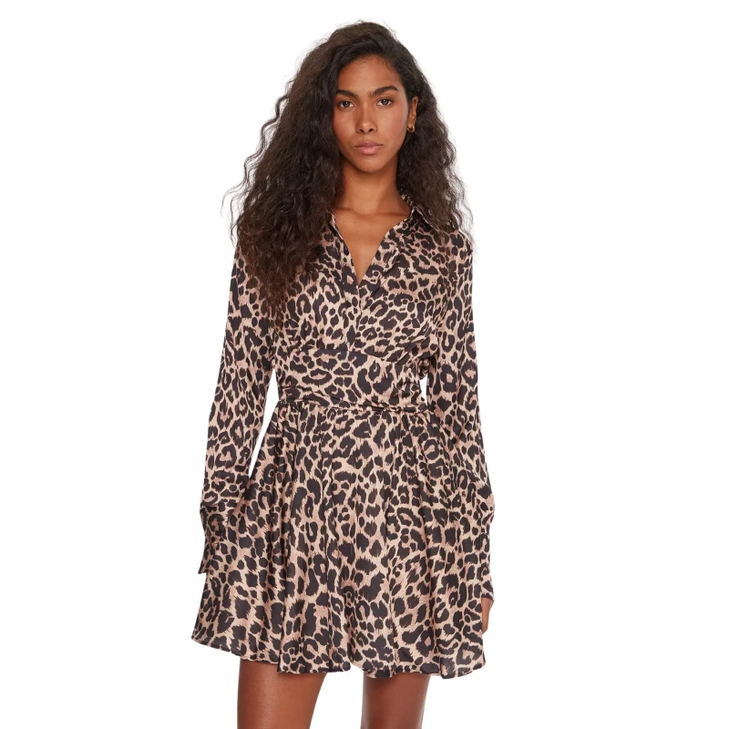 Image of Guess Flared dress with long sleeves For Her Guess Concetta Flare Marron Female XS