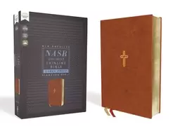 Image of nasb thinline bible large print leathersoft brown red letter 1995 text comf