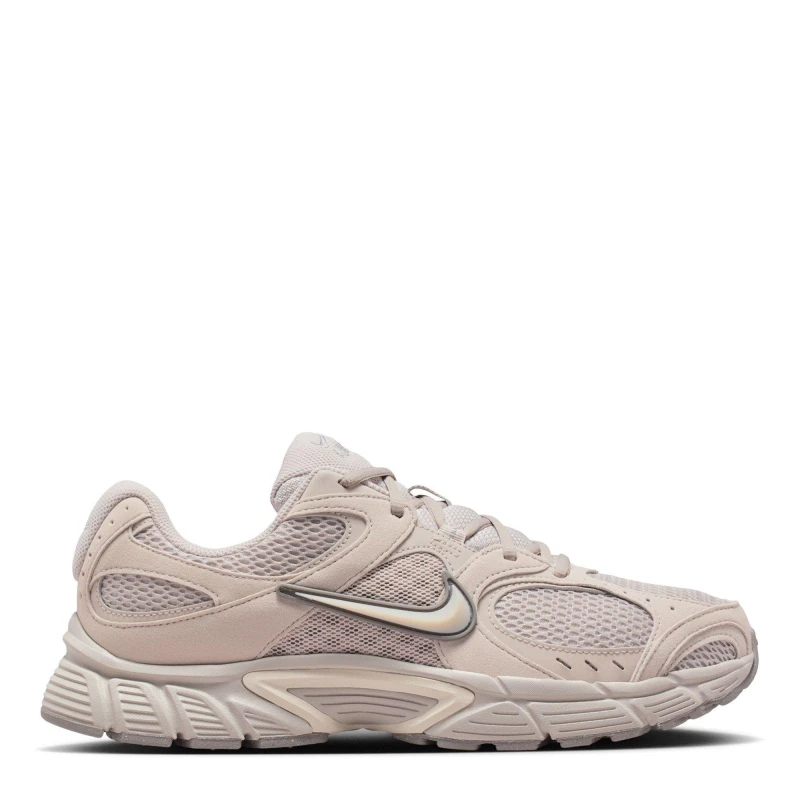 Image of Nike V5 RNR Shoes Mens Moon/Orewood male 10 (45)