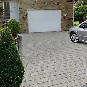 image of Marshalls Argent Priora Textured Block Mixed Size Paving Driveway Pack Light Silver 8.06 m2