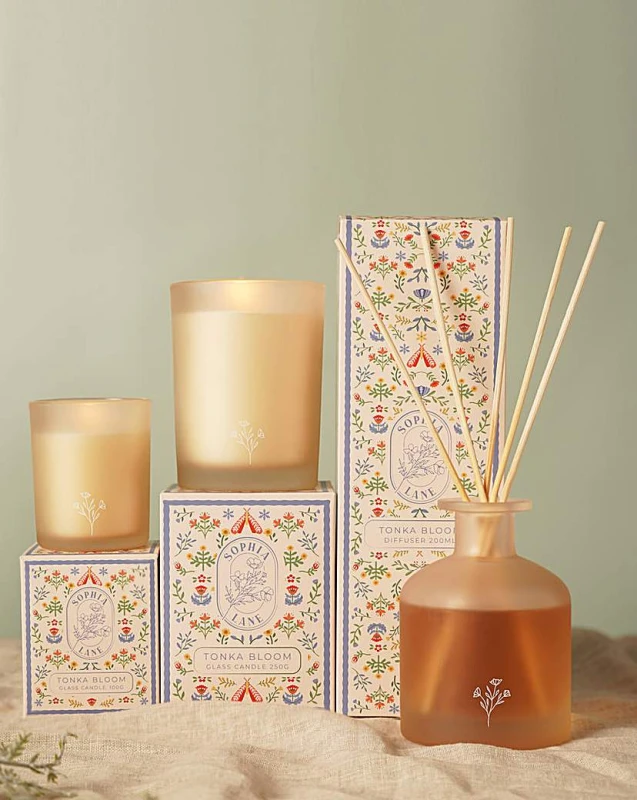 Image of Sophia Lane Sophia Lane Tonka Bloom Candle Stone - Sophia Lane Stone Female ZS41301