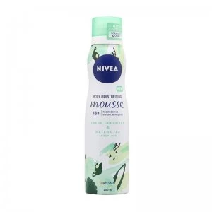 Image of Nivea Mousse Moisturiser Cucumber & Matcha Tea 200ml
