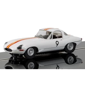 image of Jaguar E-Type Bob Jane 1965 1:32 Scalextric Classic Car