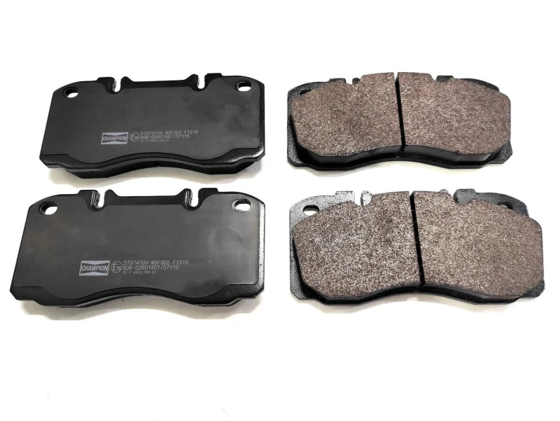 Image of Brake pad set CHAMPION 573741CH