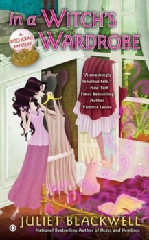 Image of In a Witchs Wardrobe by Juliet Blackwell Book