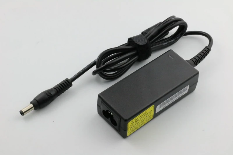 Image of CoreParts MBA1226 power adapter/inverter Indoor 36 W Black