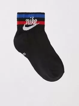 Image of Nike 3 Pack of Everyday Essential Socks - Black/White, Size 5-8=M, Women