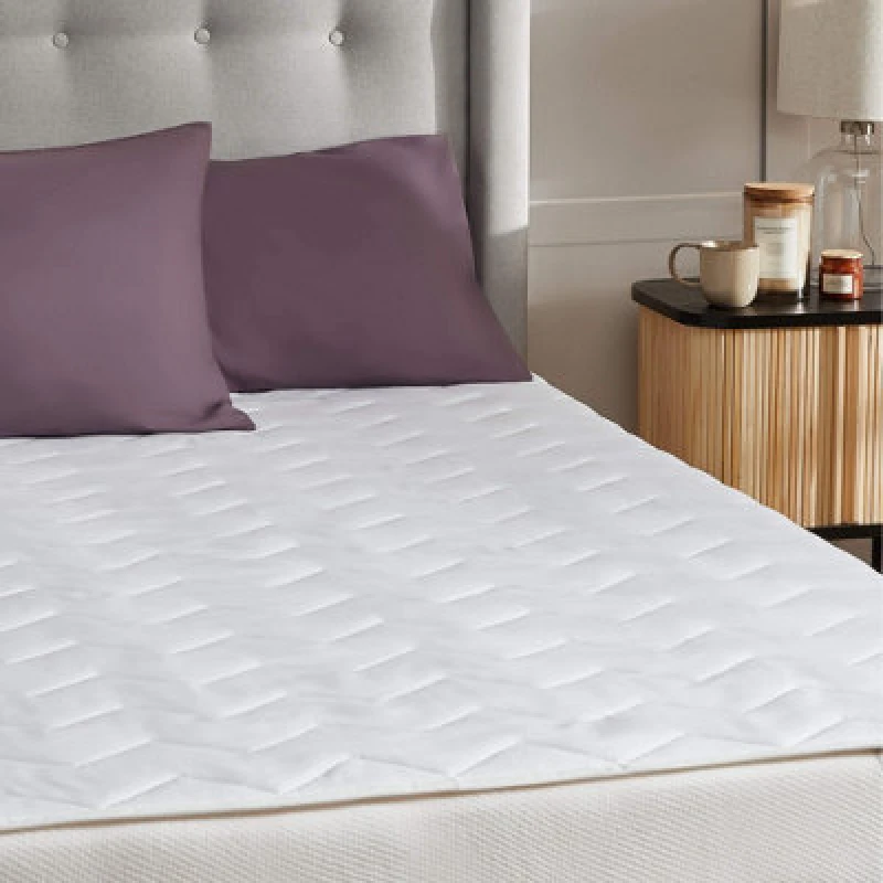 Image of Silentnight Deep Sleep Mattress Protector with Straps Deep Fitted Soft Quilted Mattress Pad Cover Machine Washable Hypoallergenic Bed Protector