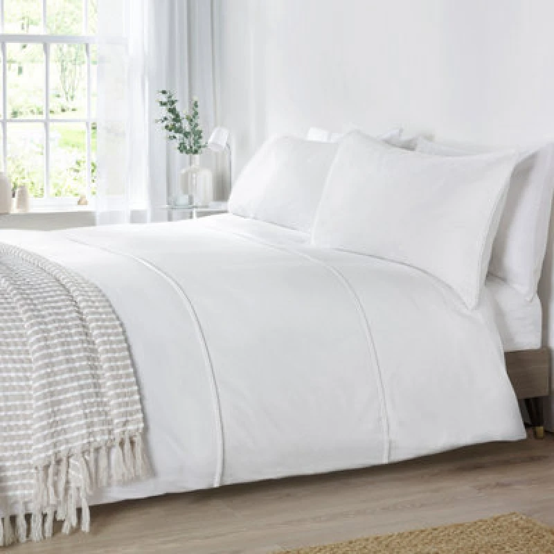 Image of Catherine Lansfield Brushed Pom Pom Cotton Super King Duvet Cover Set With Pillowcases White