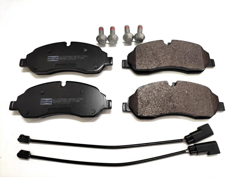 Image of Brake pad set CHAMPION 573438CH
