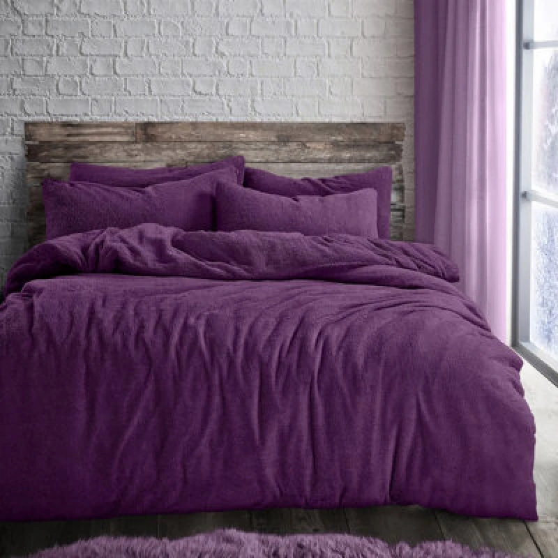 Image of Velosso Plain Teddy Warm & Cosy Duvet Cover & Pillowcase Set in Purple Size: Double Purple Unisex Double