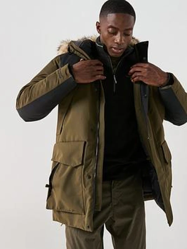 Image of Craghoppers Craghoppers Men Bishorn Hooded Waterproof Breathable Padded Insulated Jacket in Dark Green Size: Small Dark Green S Male 5063260129343