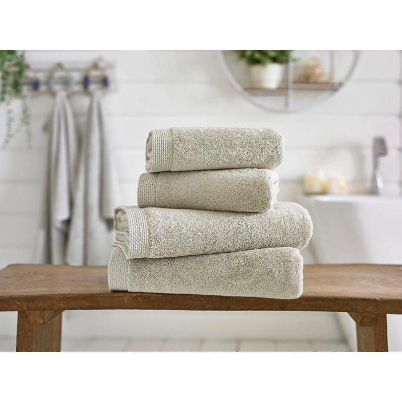 Image of The Lyndon Company The Lyndon Company Egyptian Spa 700gsm Cotton Towels in Natural Size: Hand Towel Natural Hand Towel Unisex 5054990125699